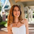 Hannah Wyatt Headshot